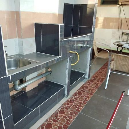 Oyo 90972 Jj Homestay Мири Экстерьер фото
