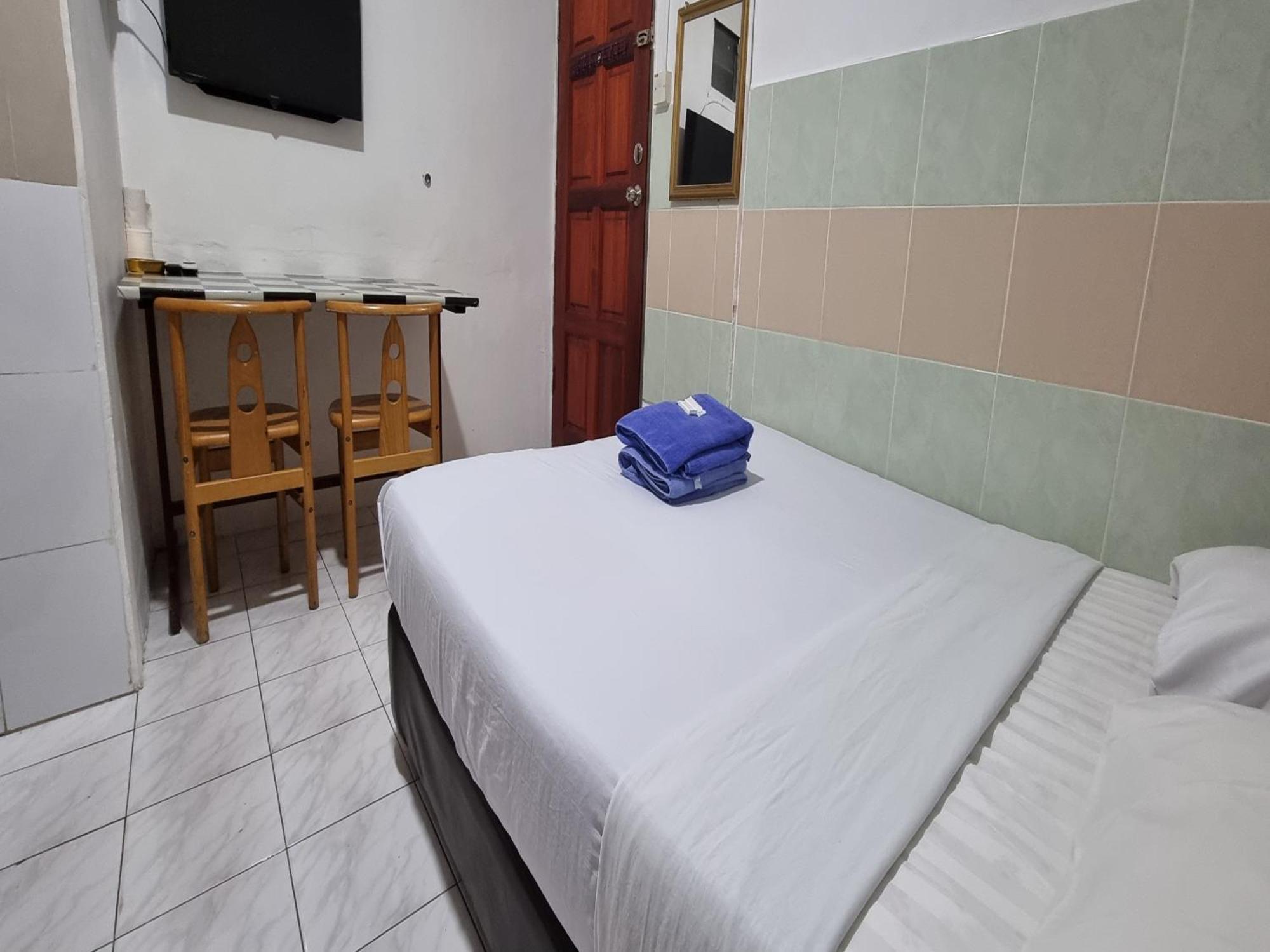 Oyo 90972 Jj Homestay Мири Экстерьер фото