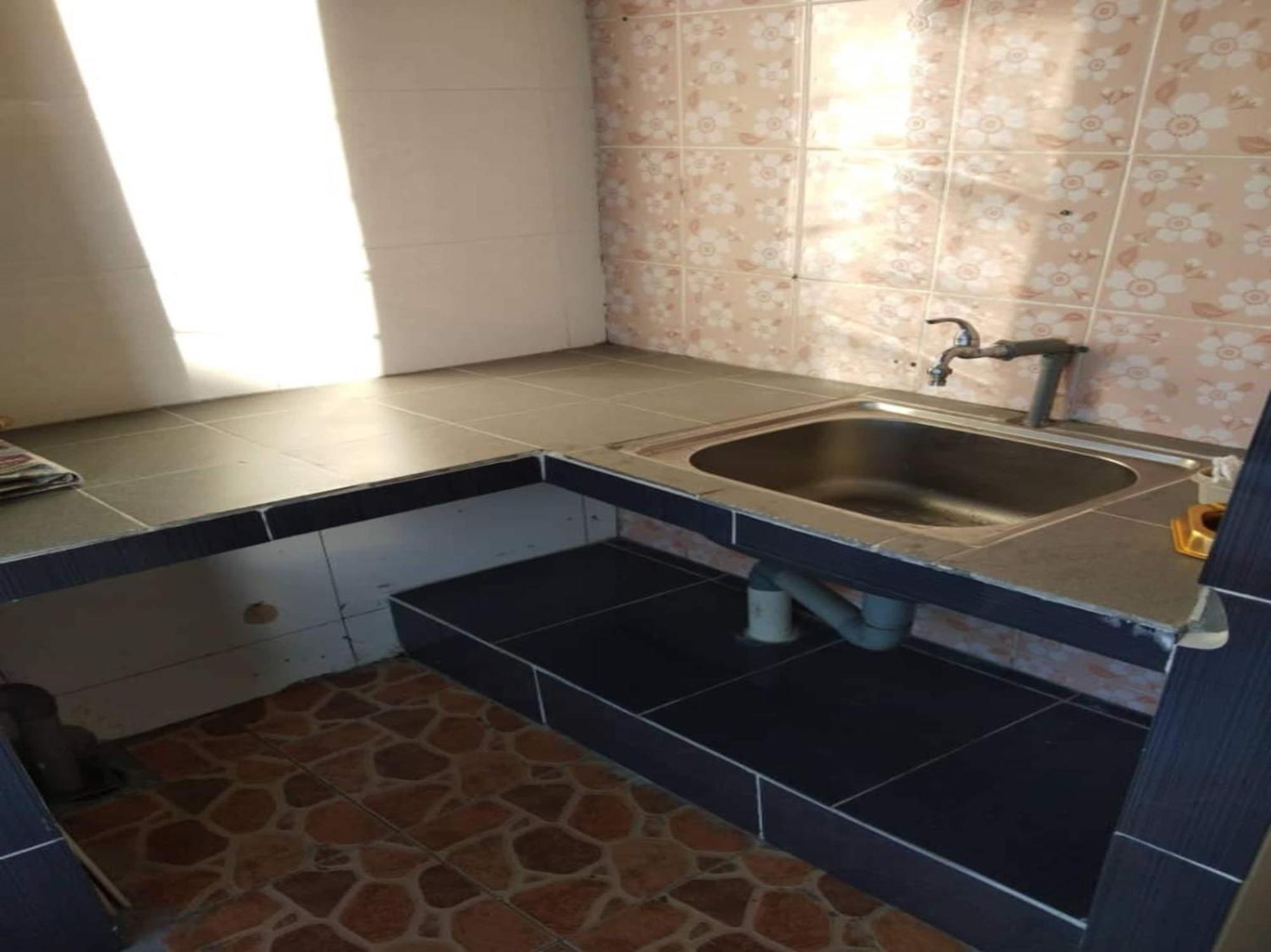 Oyo 90972 Jj Homestay Мири Экстерьер фото